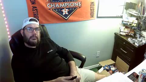 Snapshot of taintnuzzler_13 chatting on September 21, 9:13 am TaintNuzzler online show from September 21, 9:13 am