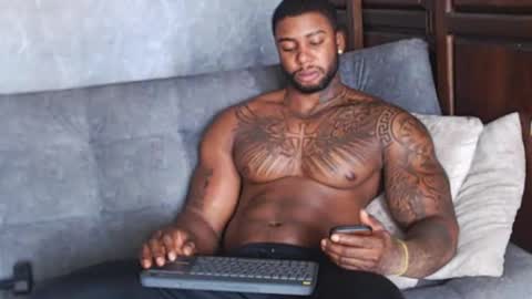 Tairon Tucke online show from January 21, 5:41 pm