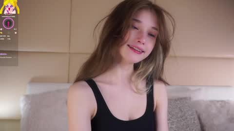 Mia online show from May 14, 1:48 am