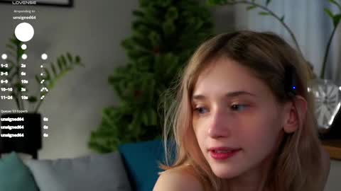 Mia online show from February 20, 7:55 am