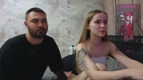 Snapshot of taiti_fox_cub chatting on September 21, 5:50 pm taiti_fox_cub online show from September 21, 5:50 pm