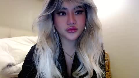 Lena online show from March 4, 7:01 pm