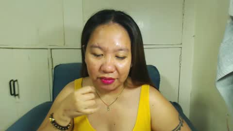 Snapshot of takemetoheavenbaby chatting on February 20, 12:36 pm anne online show from February 20, 12:36 pm