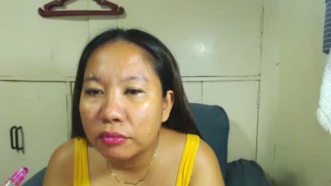 Snapshot of takemetoheavenbaby chatting on March 11, 6:08 am anne online show from March 11, 6:08 am