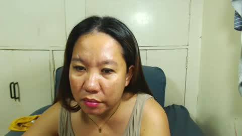 Snapshot of takemetoheavenbaby chatting on February 24, 3:53 pm anne online show from February 24, 3:53 pm