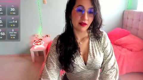 Talia  mia online show from May 11, 1:18 pm