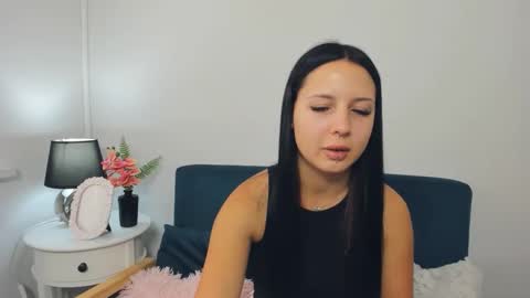 taliasensitive online show from October 5, 9:18 am