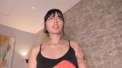 Tami  online show from February 11, 6:44 pm