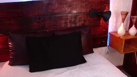 Snapshot of tamara_sanz1 chatting on January 10, 6:38 pm online show from January 10, 6:38 pm