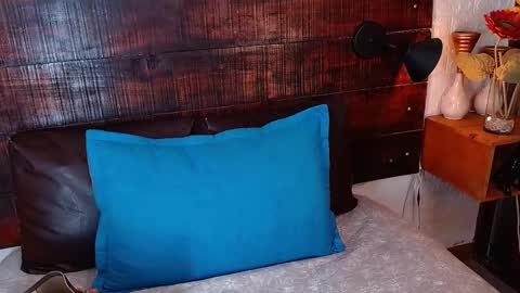 Snapshot of tamara_sanz1 chatting on December 27, 6:20 pm online show from December 27, 6:20 pm