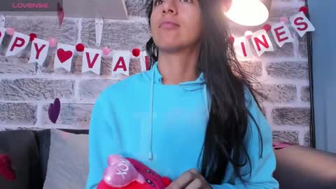 Snapshot of tamaraakins chatting on February 12, 2:43 pm Tamy online show from February 12, 2:43 pm
