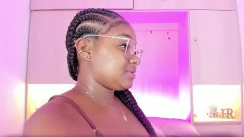 Tami online show from September 19, 9:40 pm