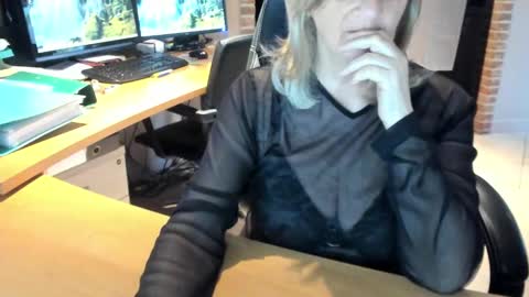 Snapshot of tammy4camfun chatting on February 5, 3:52 pm Tammy online show from February 5, 3:52 pm