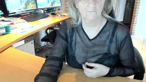 Snapshot of tammy4camfun chatting on January 14, 12:24 pm Tammy online show from January 14, 12:24 pm