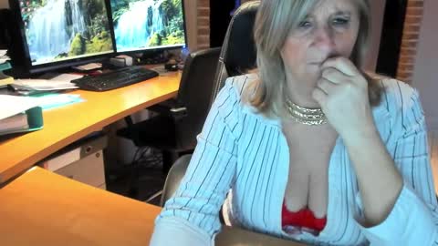 Snapshot of tammy4camfun chatting on January 28, 3:46 pm Tammy online show from January 28, 3:46 pm