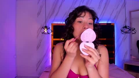   online show from March 1, 6:43 pm