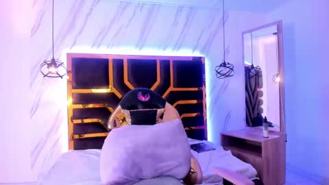   online show from March 5, 1:31 am
