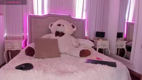 Tammy swet online show from November 10, 9:39 pm