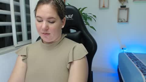 Snapshot of tamy_shine87 chatting on December 28, 5:02 am Im Samy online show from December 28, 5:02 am