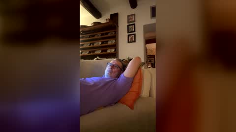 Dominique online show from April 26, 7:22 pm