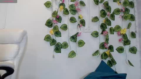 Tania  online show from October 9, 6:24 pm