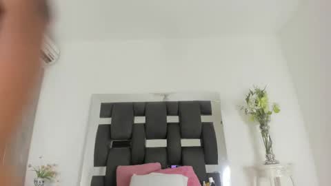 Snapshot of tanyyaa chatting on February 12, 1:48 pm Tanya online show from February 12, 1:48 pm
