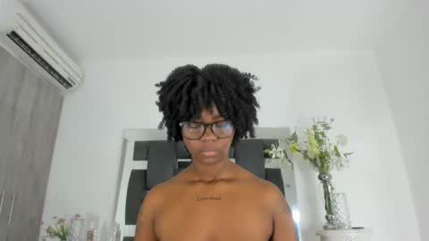 Snapshot of tanyyaa chatting on February 22, 3:58 pm Tanya online show from February 22, 3:58 pm