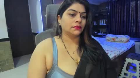 Snapshot of tarivishu23 chatting on January 25, 2:15 am tarivishu23 online show from January 25, 2:15 am