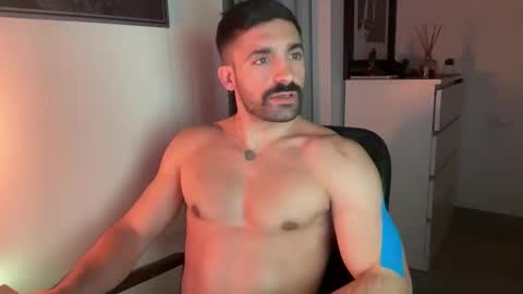 tarquit8 online show from January 31, 7:11 pm