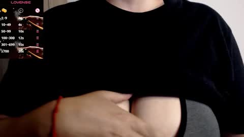 tarrant_ online show from November 27, 1:24 am