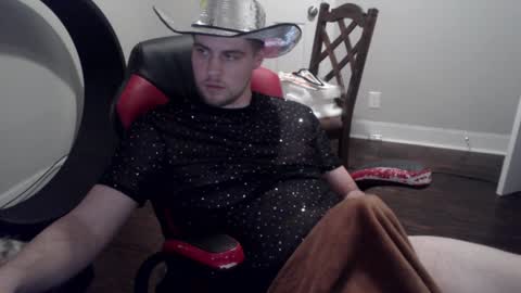 Snapshot of tarus333 chatting on December 30, 9:48 am tarus333 online show from December 30, 9:48 am