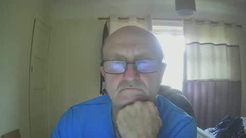 Tas online show from December 15, 10:18 am