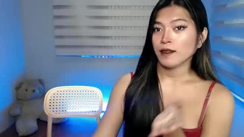 Snapshot of tasteofinnocent69 chatting on February 3, 4:25 am online show from February 3, 4:25 am