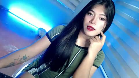 Snapshot of tasteofinnocent69 chatting on January 24, 5:42 am online show from January 24, 5:42 am