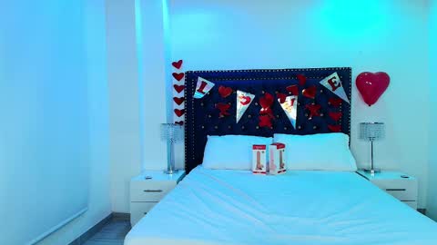 tata_and_michi online show from February 14, 3:33 am