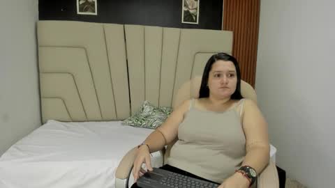 tati_galeano online show from October 20, 1:16 pm