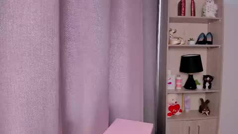 tatiana_mendoza online show from December 19, 4:13 pm