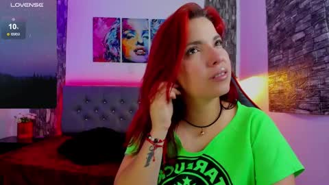 Snapshot of tatiana_sc chatting on February 19, 1:28 pm Tatiana SC online show from February 19, 1:28 pm