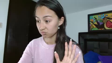 Tati online show from February 18, 3:52 pm