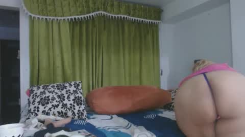 tatiana giraldo online show from September 26, 3:47 am