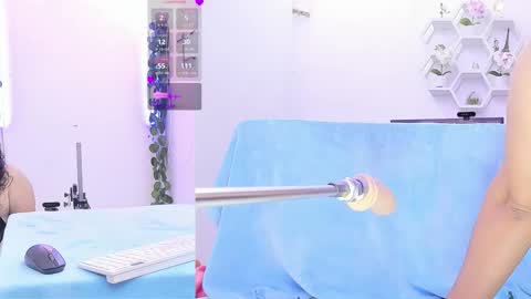 Snapshot of tatianasex_79 chatting on October 17, 9:52 pm tatianasex online show from October 17, 9:52 pm