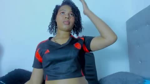 tatianasquirthot online show from July 7, 7:07 pm
