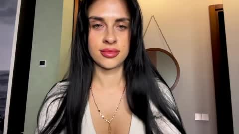 Tati online show from March 30, 6:08 pm