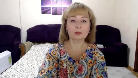 Snapshot of tattease chatting on December 11, 6:52 pm Tattease online show from December 11, 6:52 pm