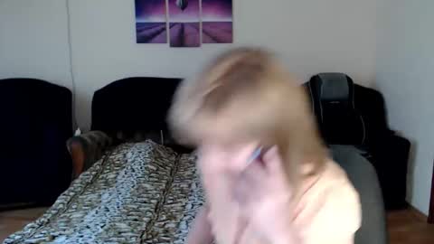 Snapshot of tattease chatting on September 12, 12:51 pm Tattease online show from September 12, 12:51 pm