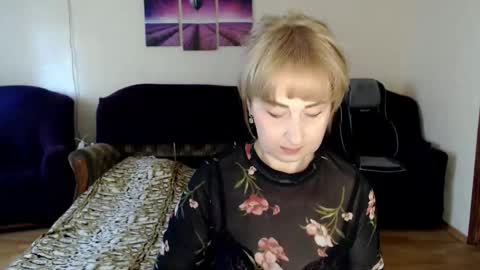 Snapshot of tattease chatting on September 13, 1:02 pm Tattease online show from September 13, 1:02 pm