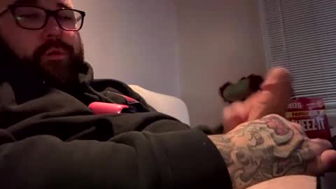 MrMrs online show from January 2, 5:35 am