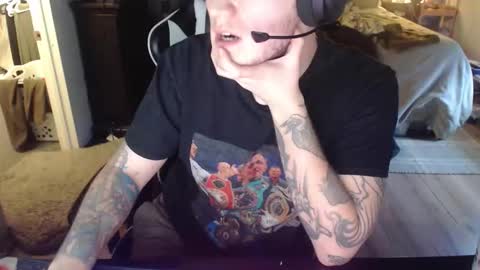 tattedhubs05 online show from December 4, 9:58 pm