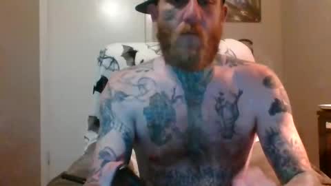 Snapshot of tattoo_dood chatting on October 29, 12:34 am tattoo_dood online show from October 29, 12:34 am