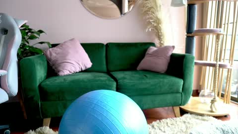 Nathalie Hardy  online show from February 3, 6:56 pm